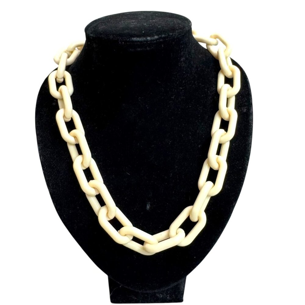 Vintage Cream Chunky Resin Statement Large Chain Necklace 19" With Lobster Clasp